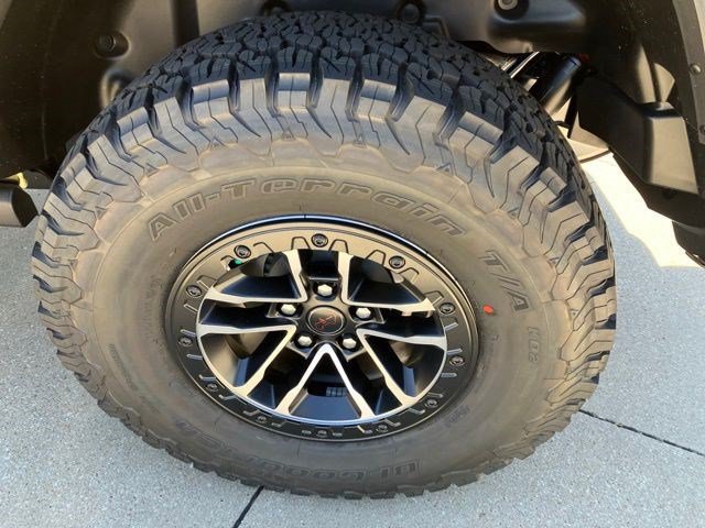 New 2026 Jeep Wrangler Unlimited Rubicon w/ Xtreme 35 Tire Package AWD/4WD image 29