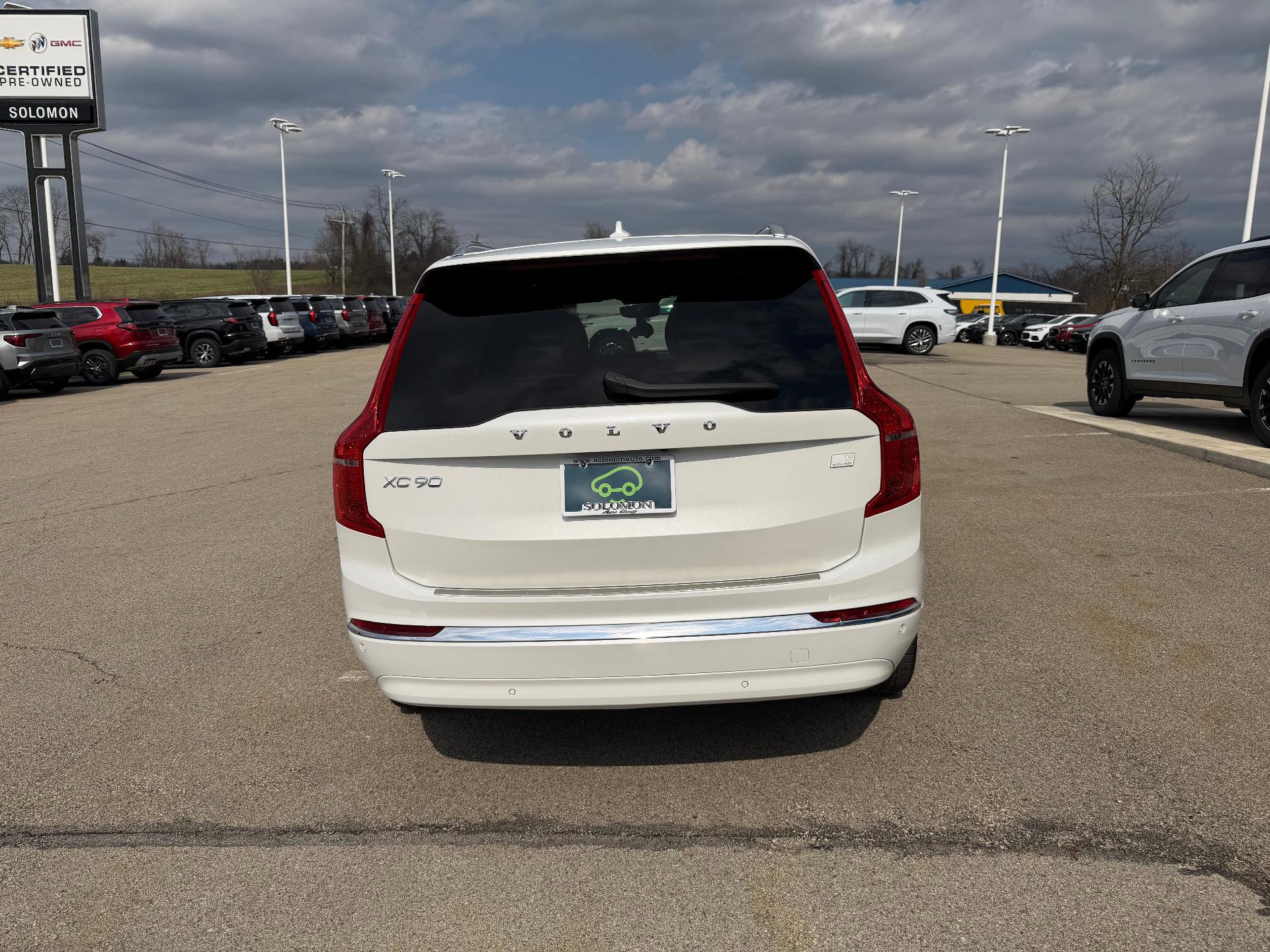 Used 2023 Volvo XC90 T8 Ultimate w/ Protection Package Premier image 5