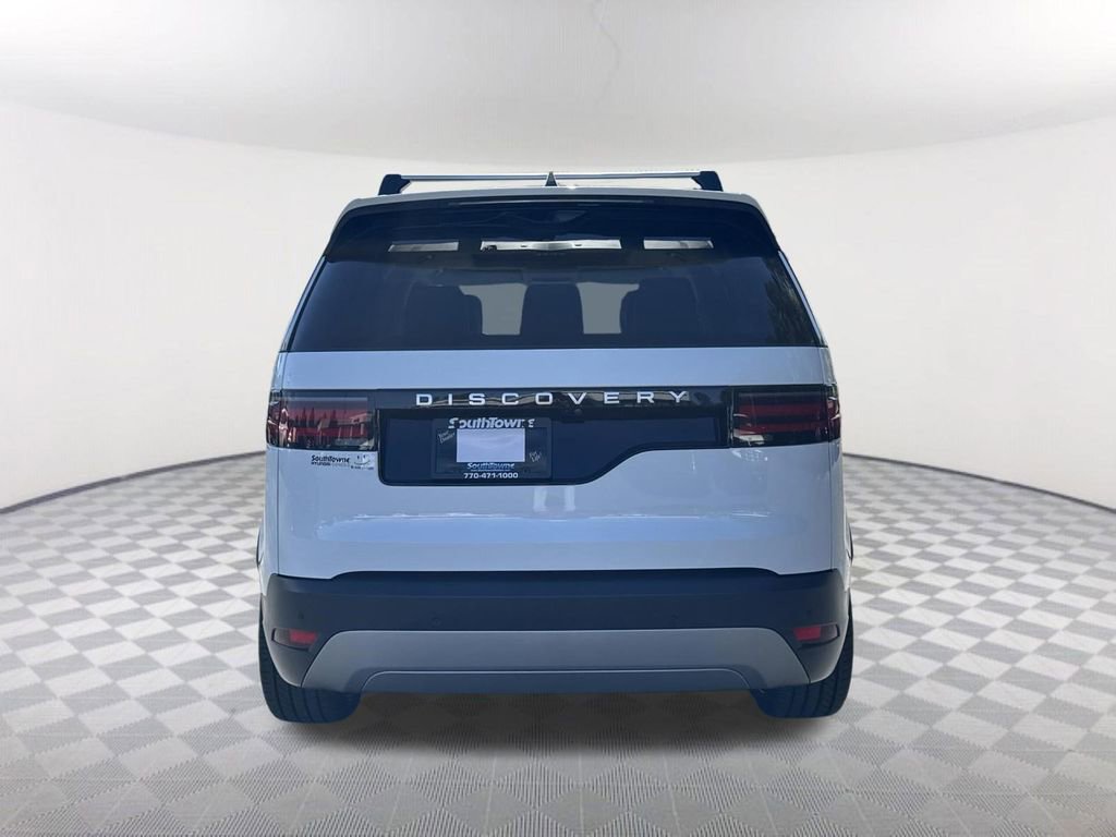 Used 2025 Land Rover Discovery S image 6