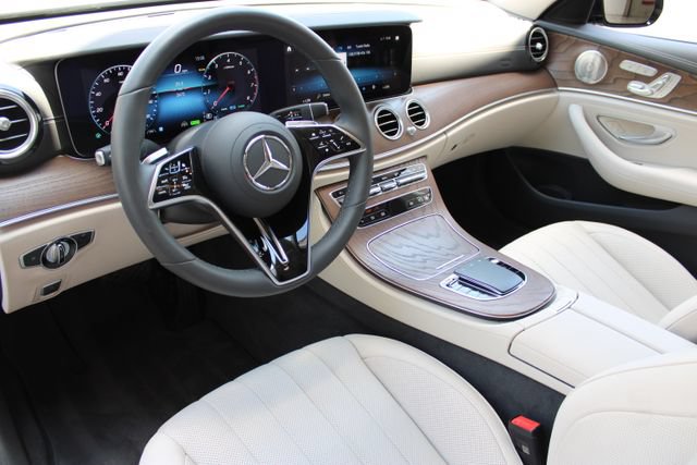 Used 2023 Mercedes-Benz E 450 4MATIC Sedan w/ Premium Package image 9