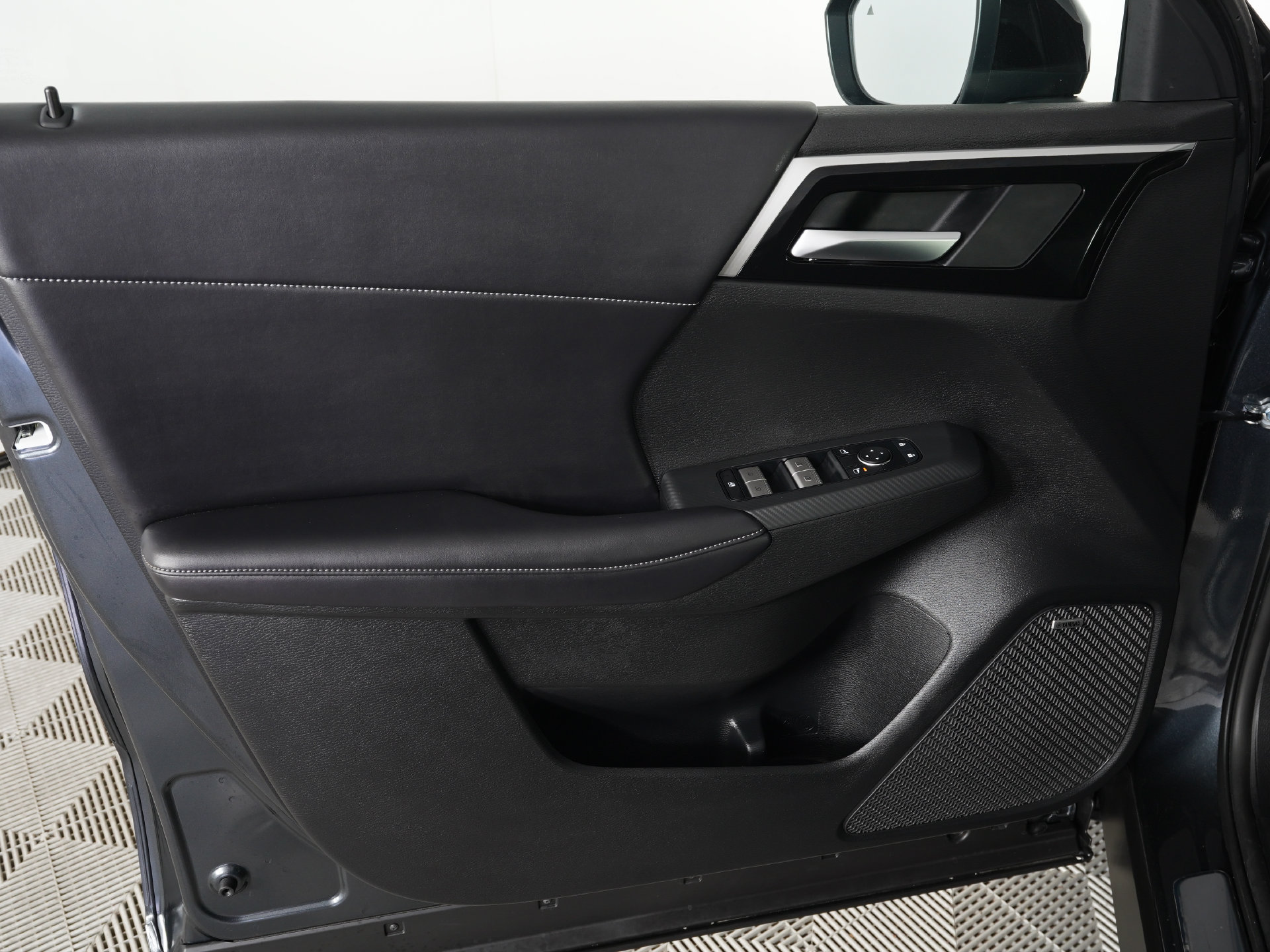 New 2026 Mitsubishi Outlander LE FWD image 10