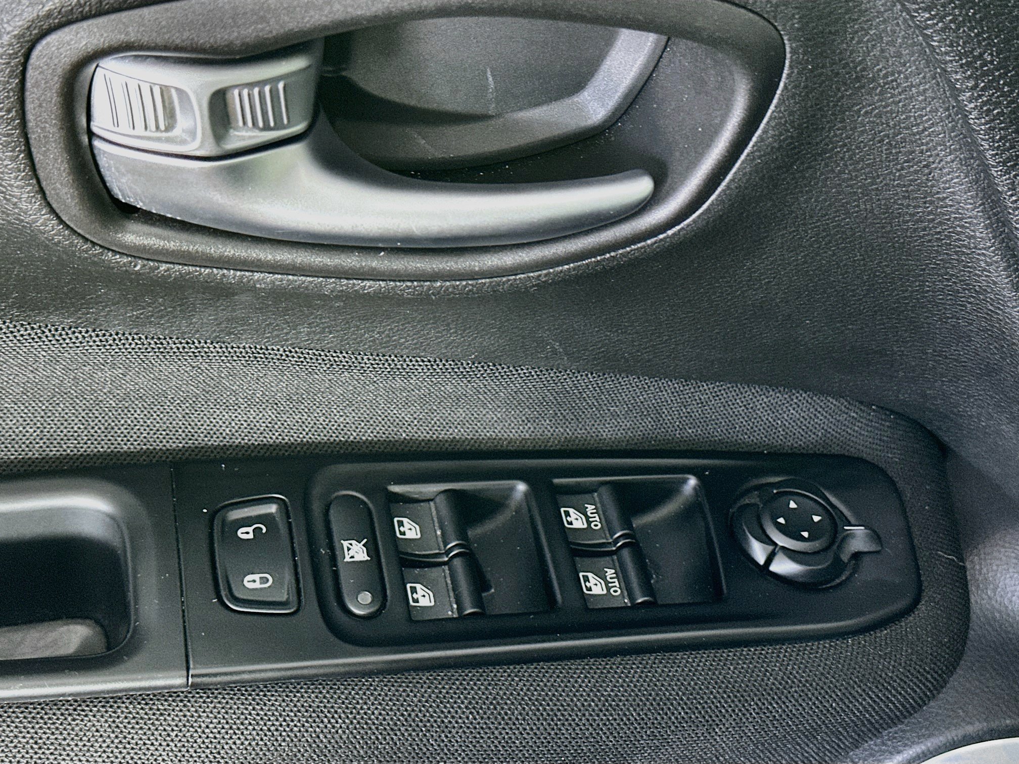 Used 2021 Jeep Renegade Sport FWD image 15