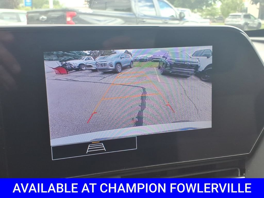 Used 2024 Chevrolet Trax RS w/ Driver Confidence Package FWD image 27