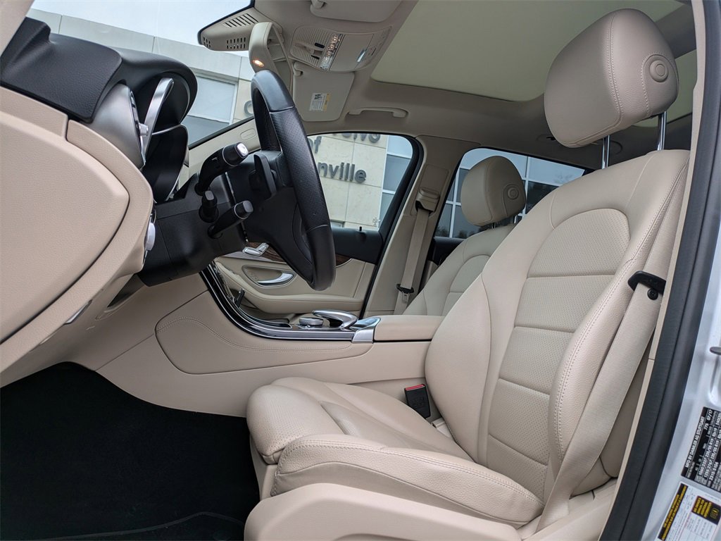 Used 2018 Mercedes-Benz GLC 300 image 2