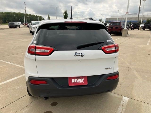 Certified 2017 Jeep Cherokee Latitude w/ Comfort & Sound Group FWD image 7