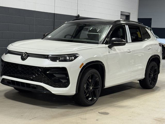 New 2026 Volkswagen Tiguan SE R-Line image 25