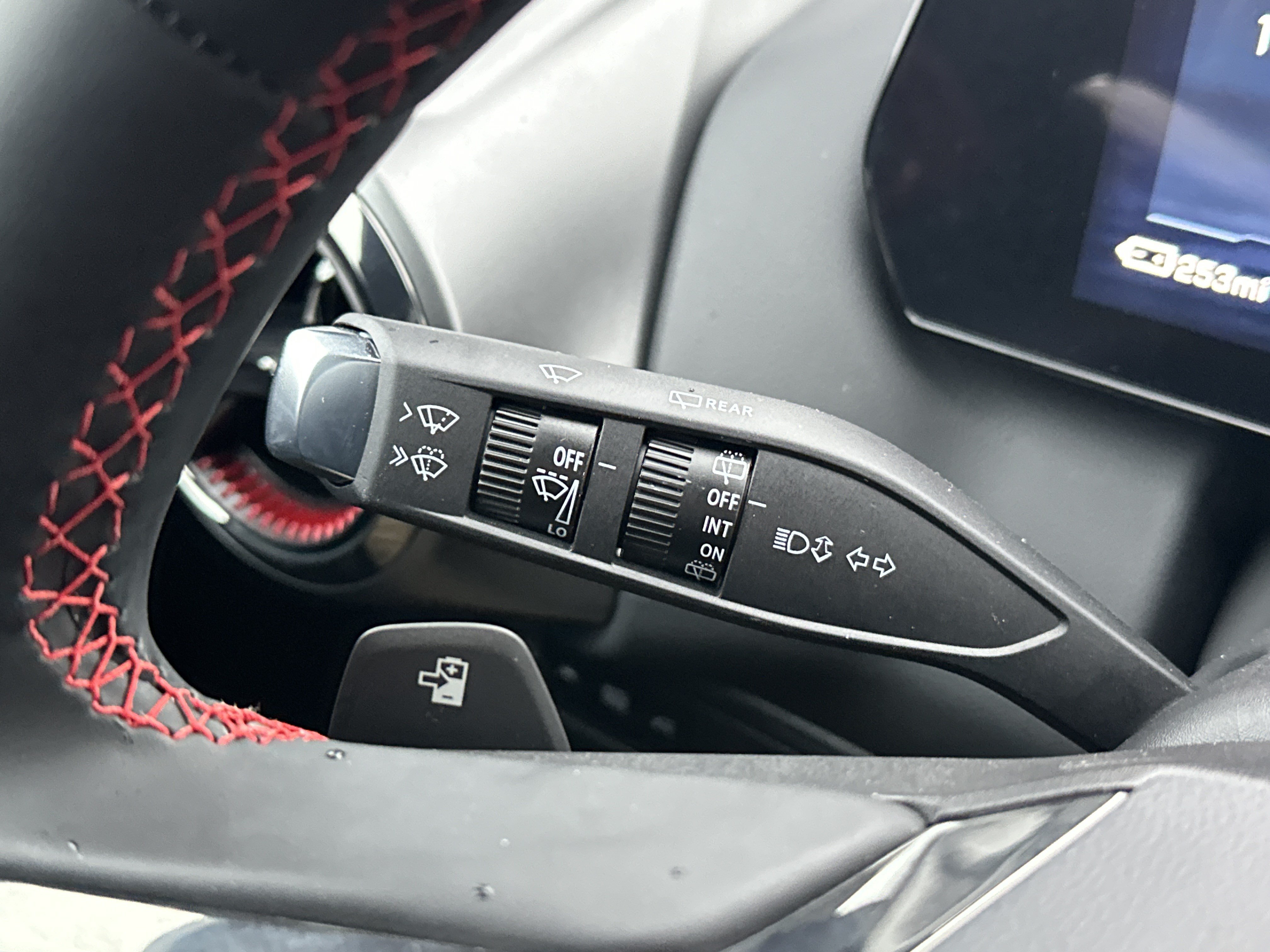 New 2026 Chevrolet Equinox EV RS AWD/4WD image 19