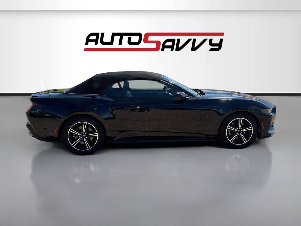 Used 2025 Ford Mustang Premium RWD image 8