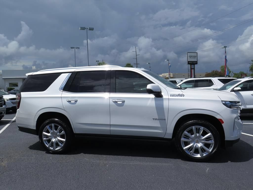 Used 2024 Chevrolet Tahoe High Country AWD/4WD image 2