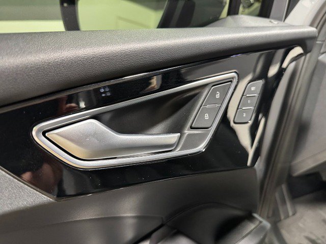 Used 2024 Audi Q4 e-tron Premium Plus AWD/4WD image 25