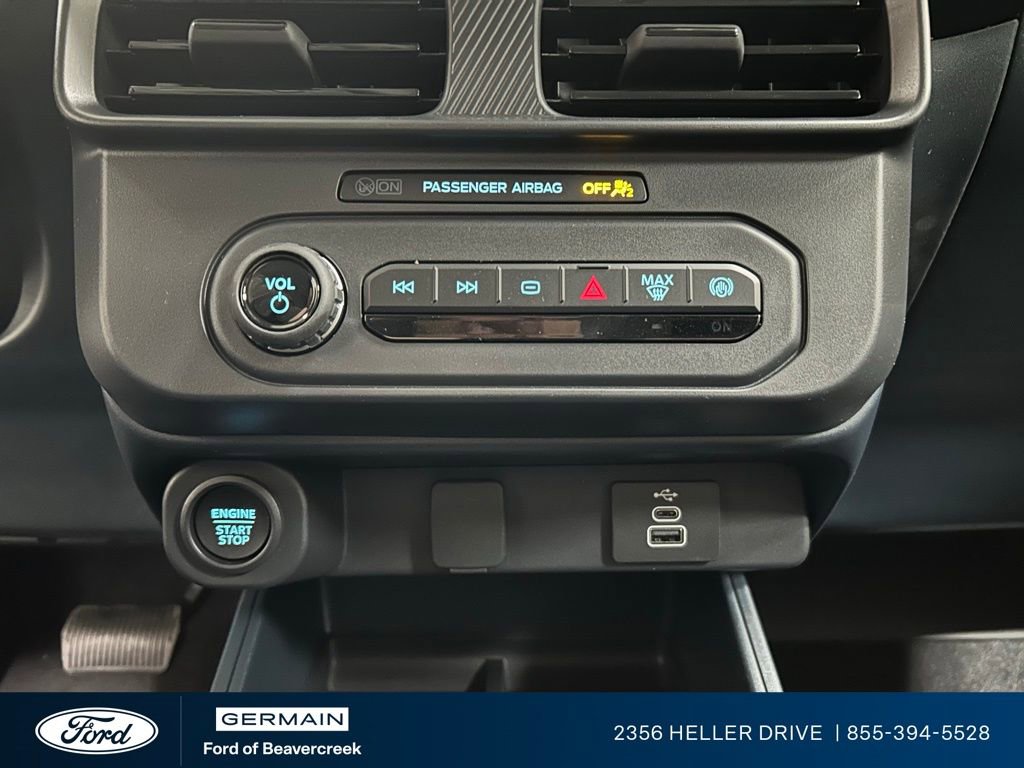 New 2025 Ford Maverick XLT w/ XLT Luxury Package image 17