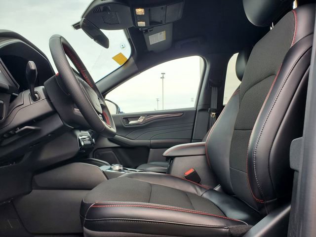 Used 2024 Ford Escape ST-Line w/ Tech Pack #1 image 5