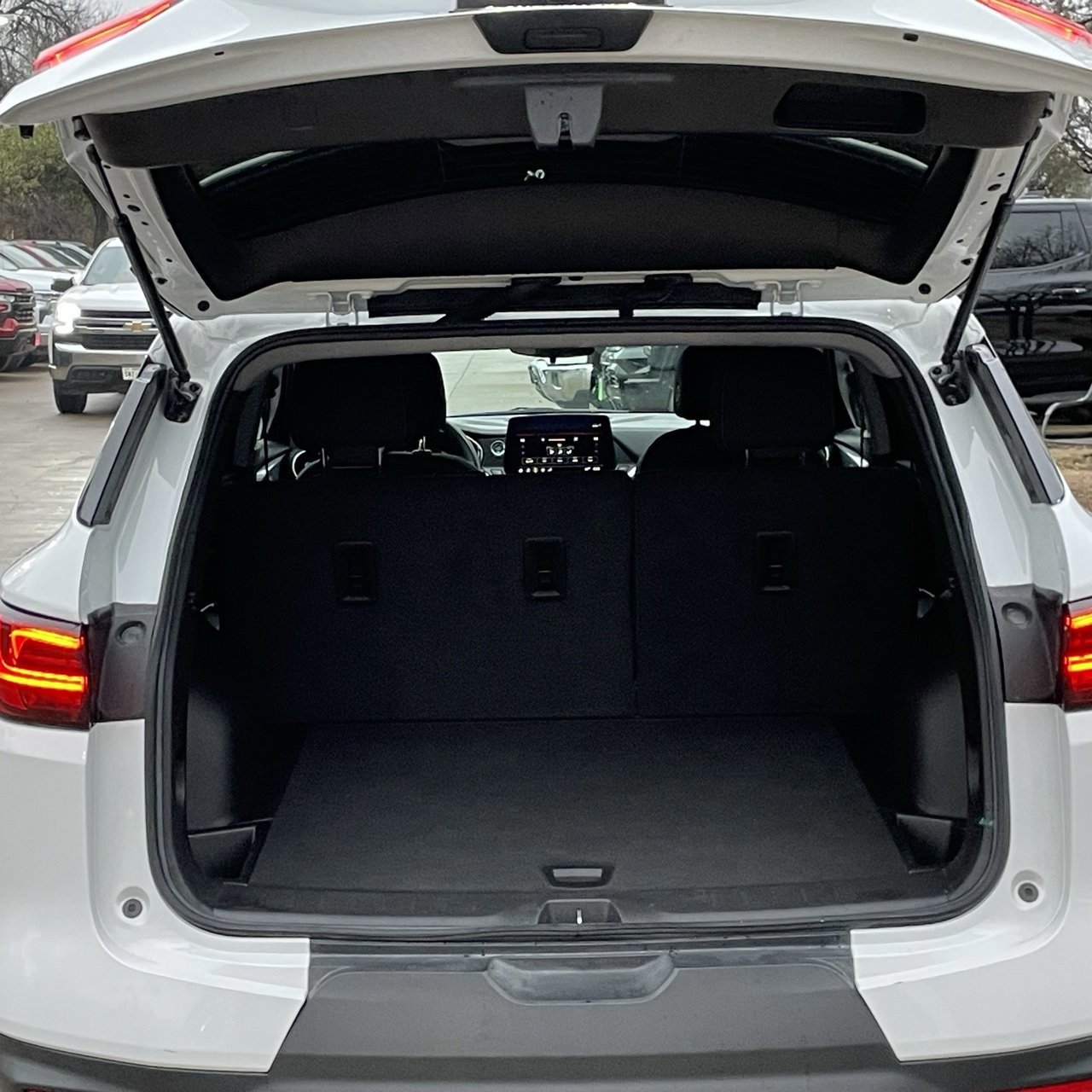 Used 2025 Chevrolet Blazer LT image 25