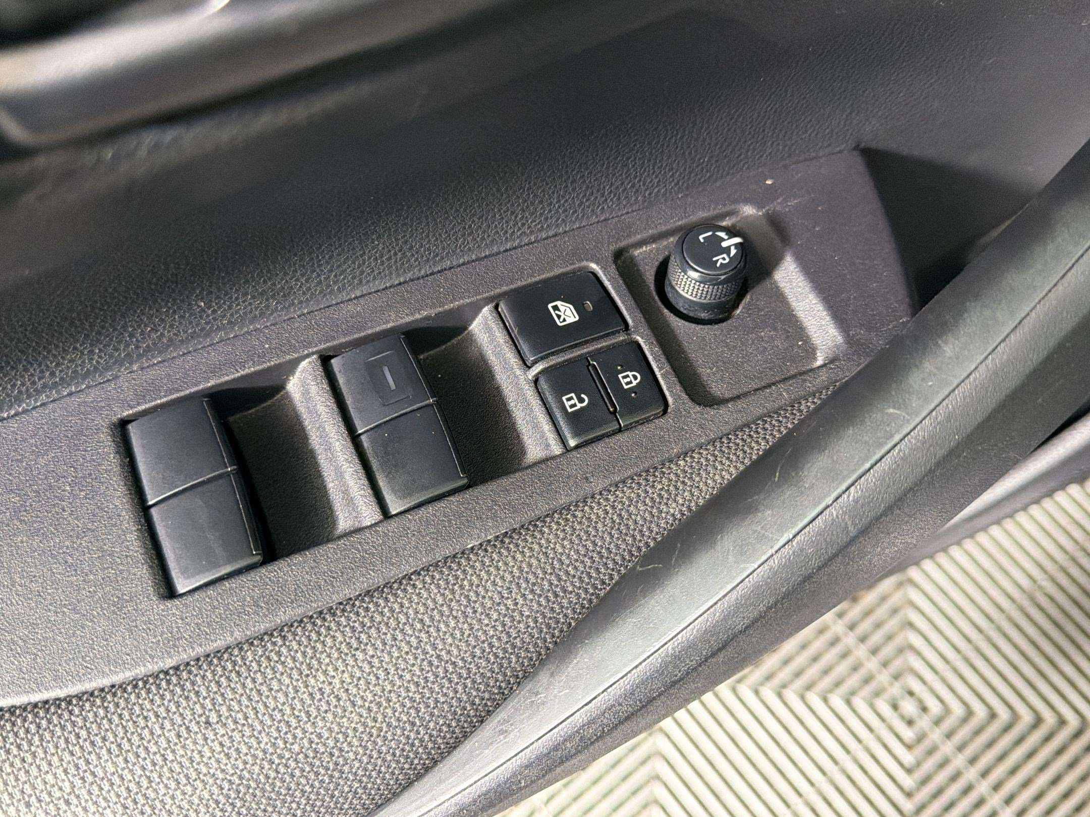 Used 2024 Toyota Corolla LE FWD image 23