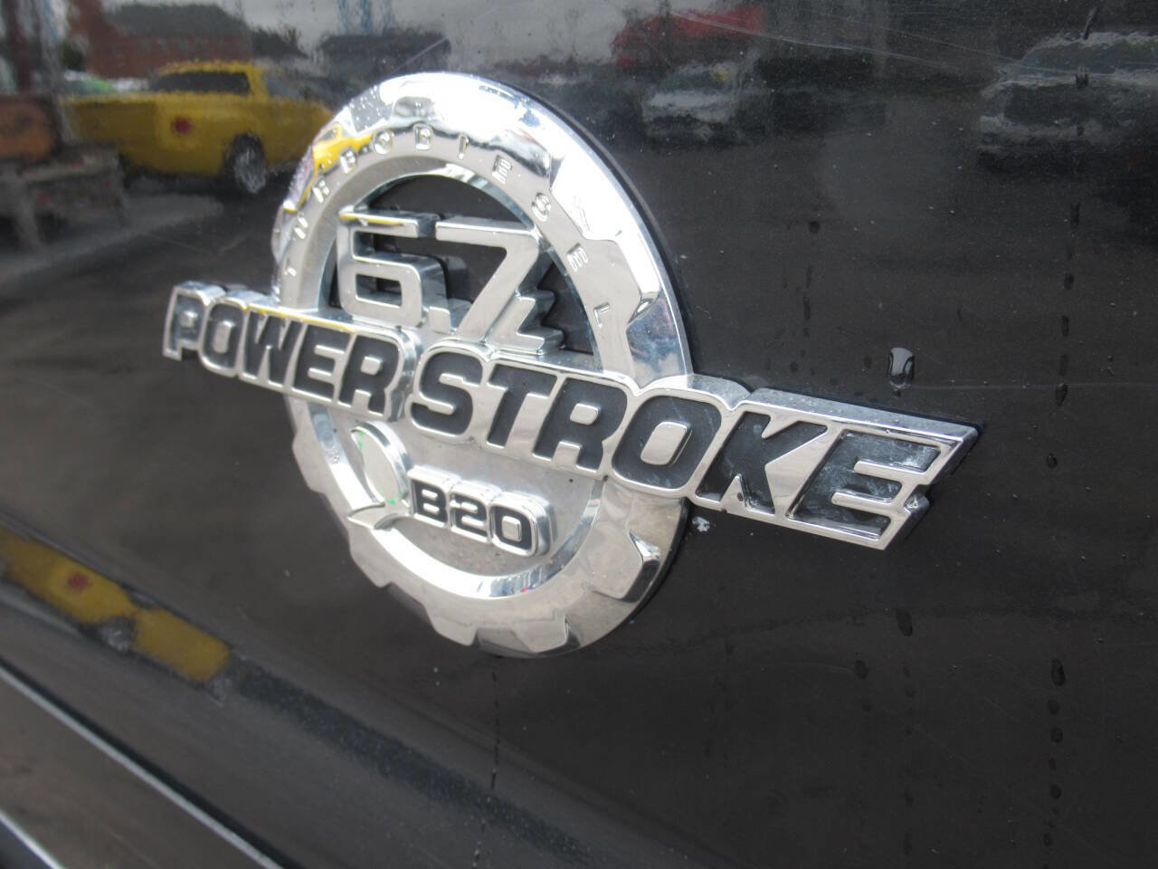 Used 2015 Ford F350 Lariat w/ Chrome Package image 8