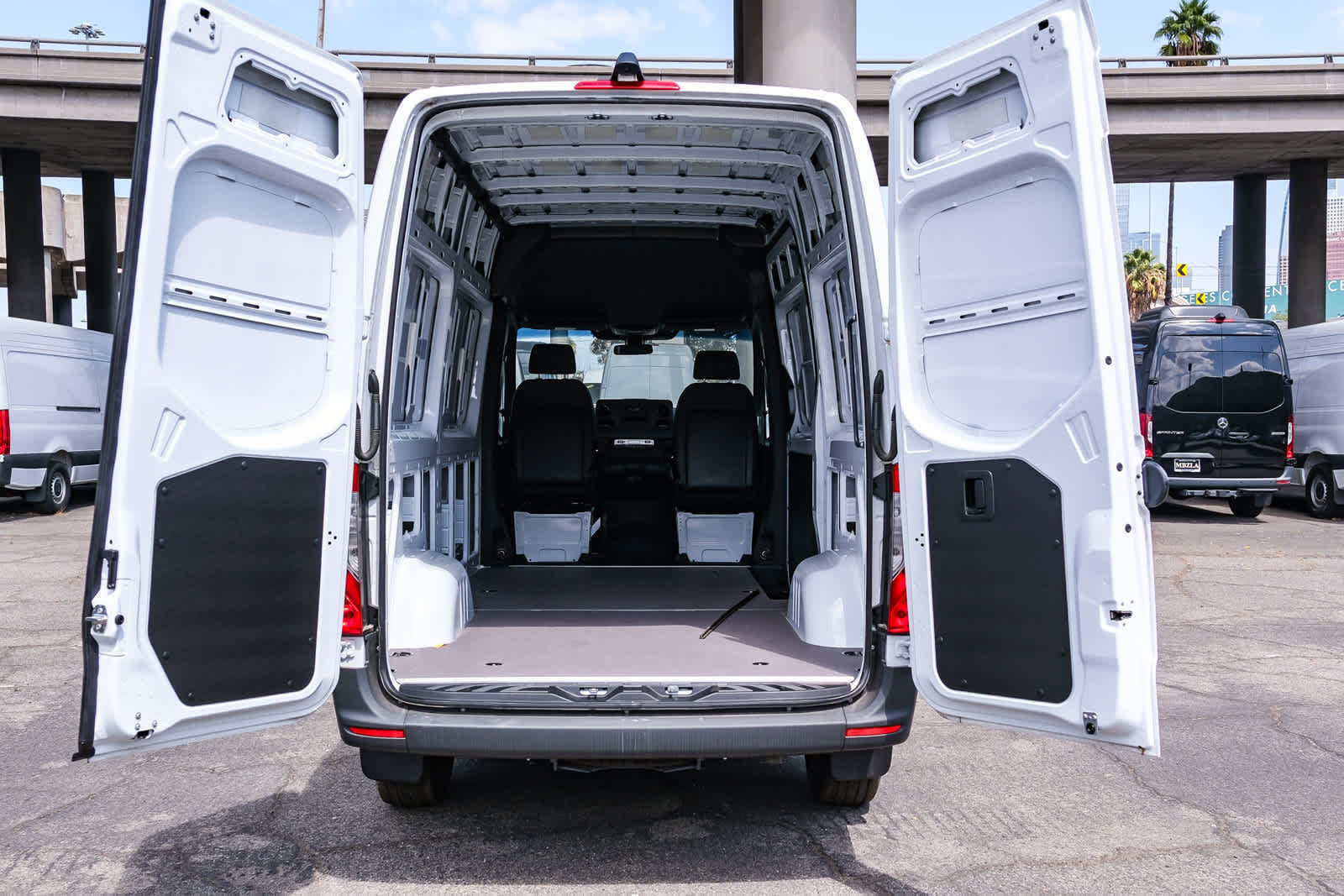 New 2025 Mercedes-Benz Sprinter 2500 image 50