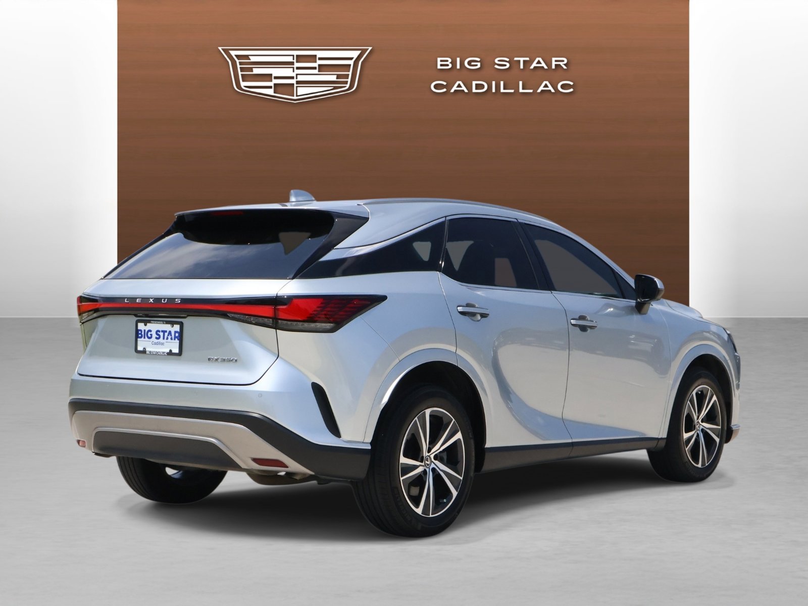 Used 2024 Lexus RX 350 Premium w/ Convenience Package FWD image 5