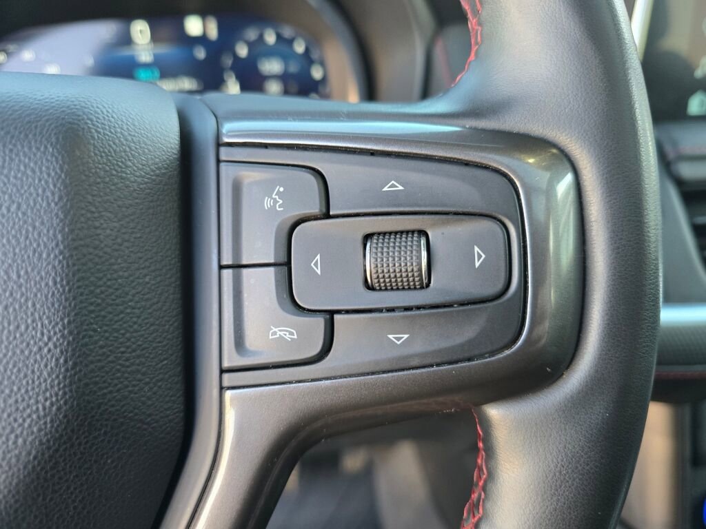 Used 2023 Chevrolet Suburban RST w/ Luxury Package image 22