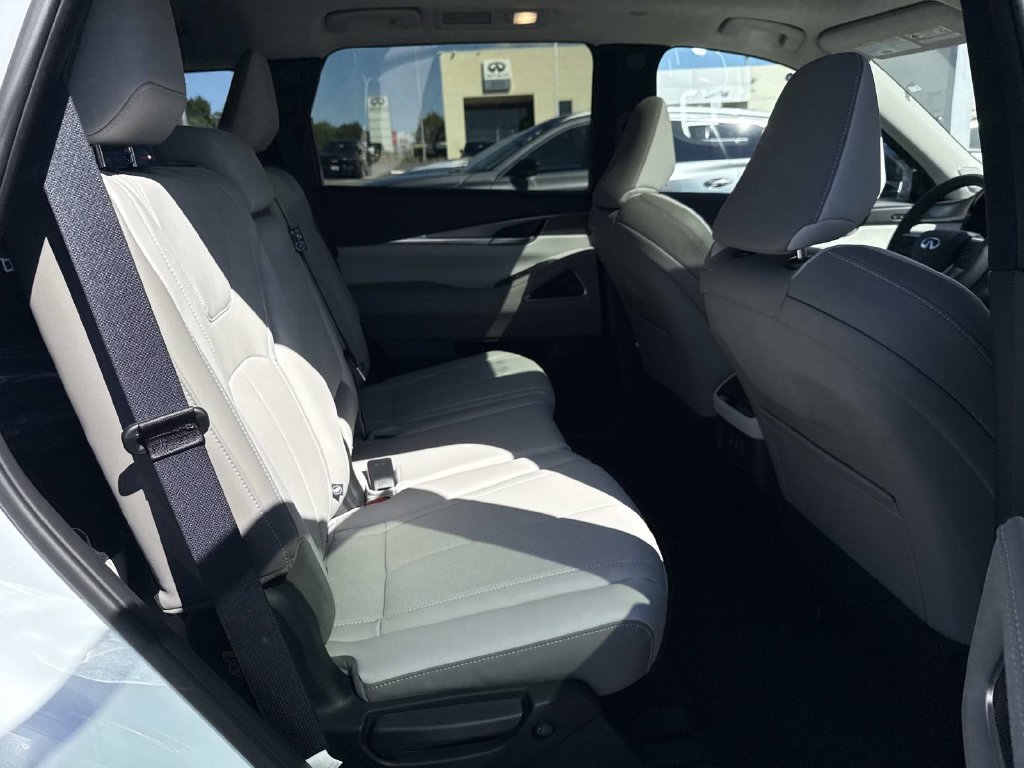 New 2027 INFINITI QX60 Luxe w/ Cargo Package AWD/4WD image 20