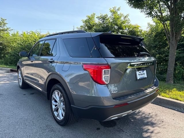 Used 2024 Ford Explorer XLT w/ Equipment Group 202A AWD/4WD image 6