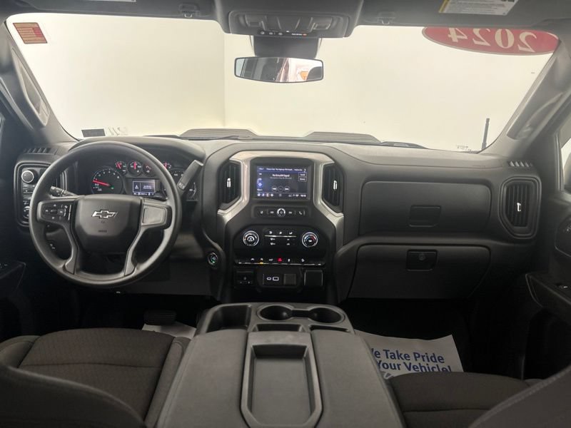 Used 2024 Chevrolet Silverado 1500 Custom Trail Boss AWD/4WD image 18