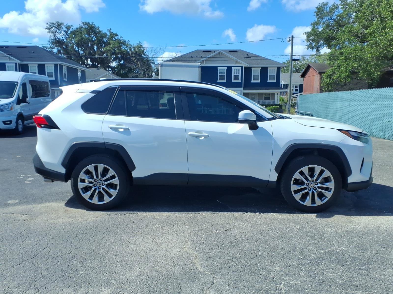 Used 2023 Toyota RAV4 XLE Premium FWD image 6