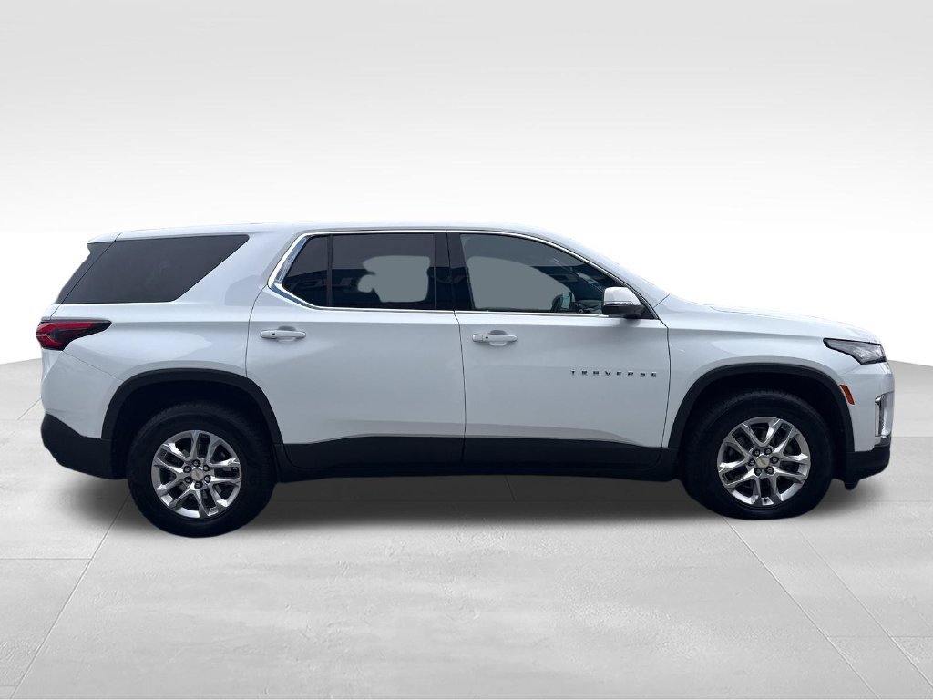 Used 2023 Chevrolet Traverse LS FWD image 7