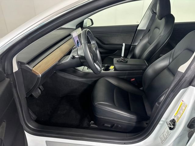 Used 2019 Tesla Model 3 Performance image 11