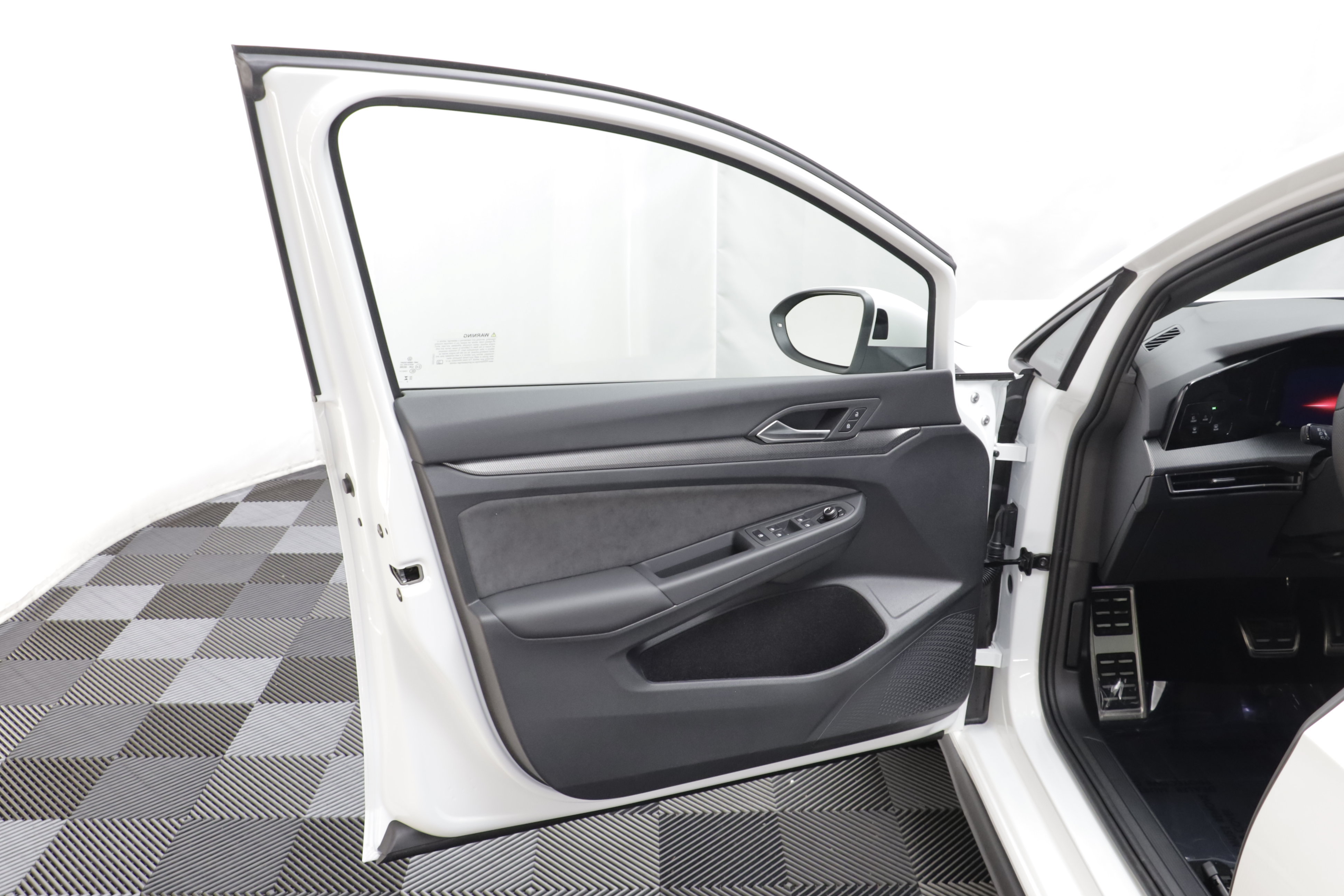 New 2026 Volkswagen GTI SE FWD image 6