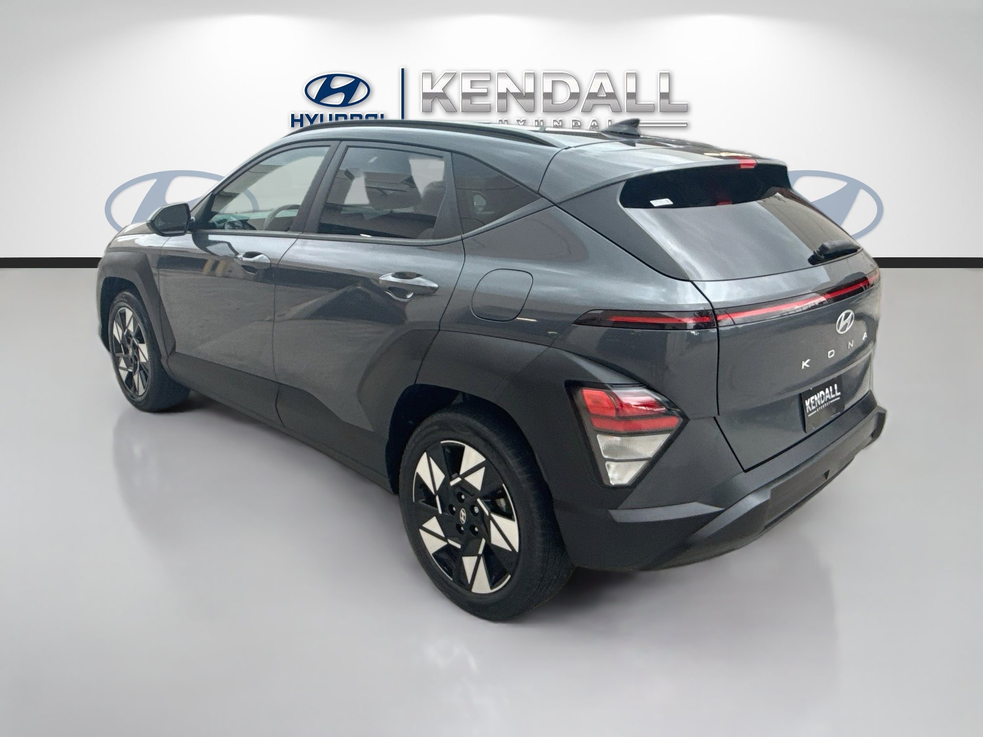 Used 2024 Hyundai Kona SEL FWD image 4