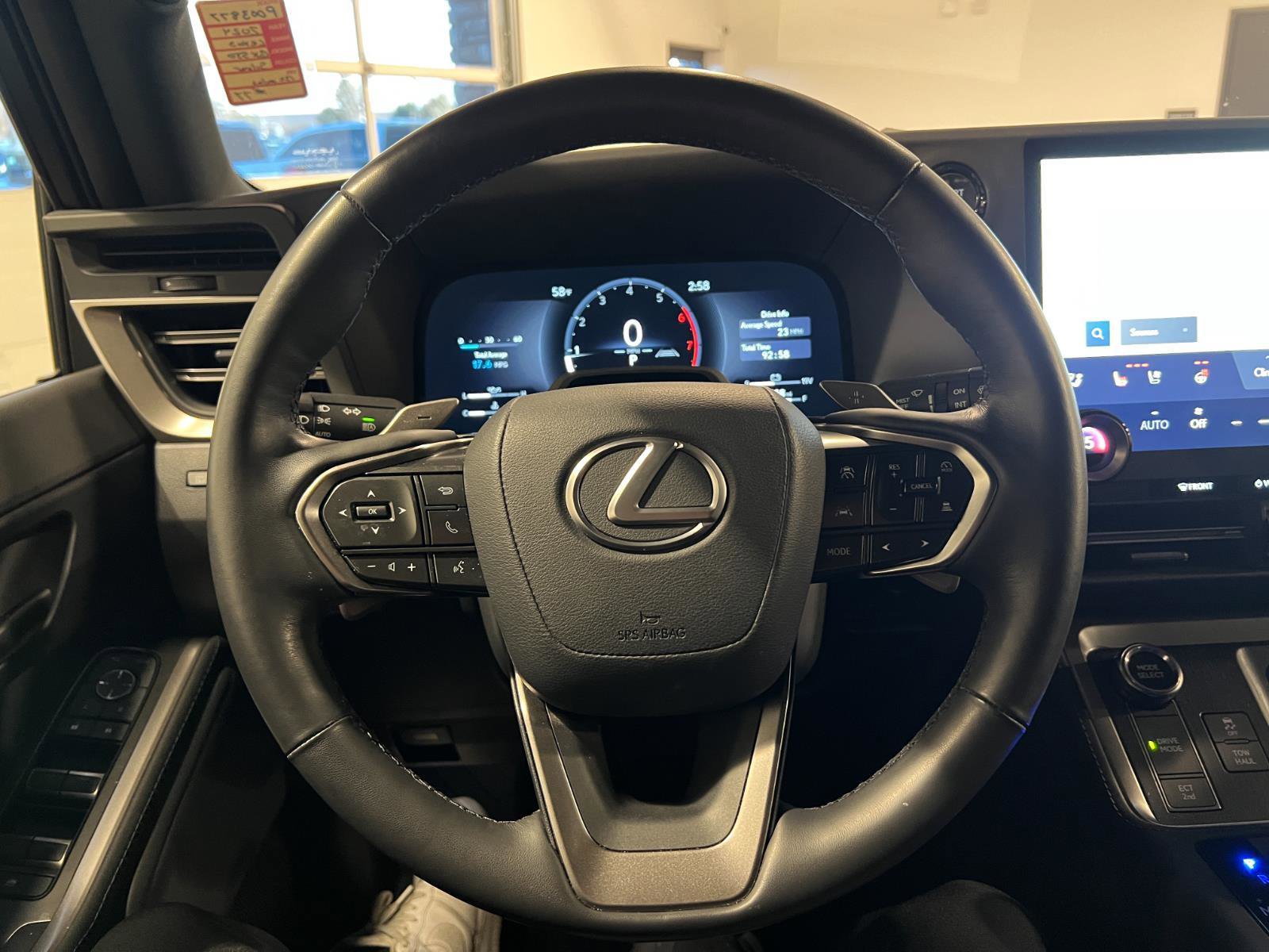 Used 2024 Lexus GX 550 w/ Accessory Package (31) image 10