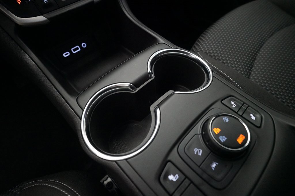 Used 2023 GMC Terrain SLE w/ Driver Convenience Package image 17