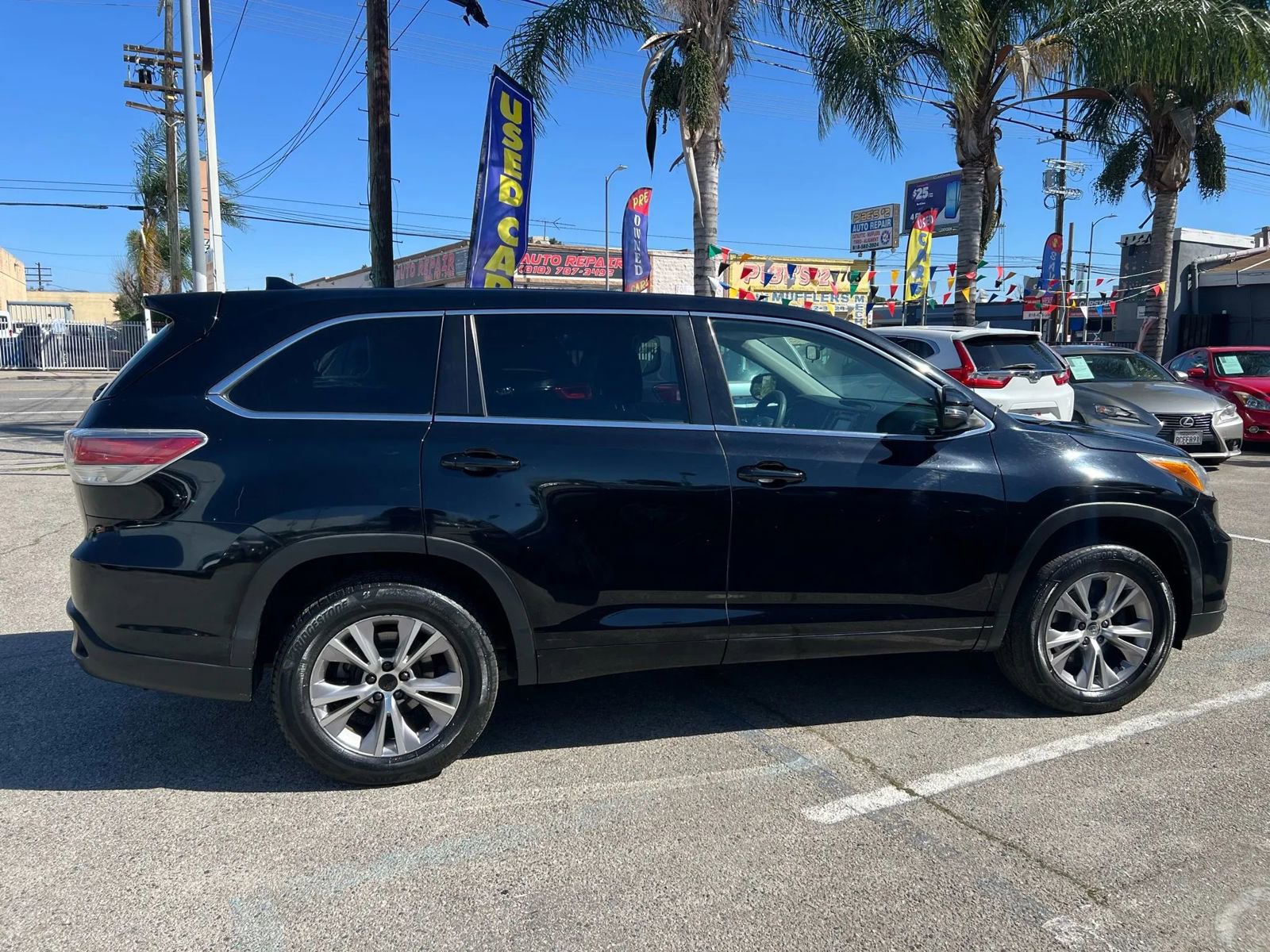 Used 2014 Toyota Highlander Plus image 4