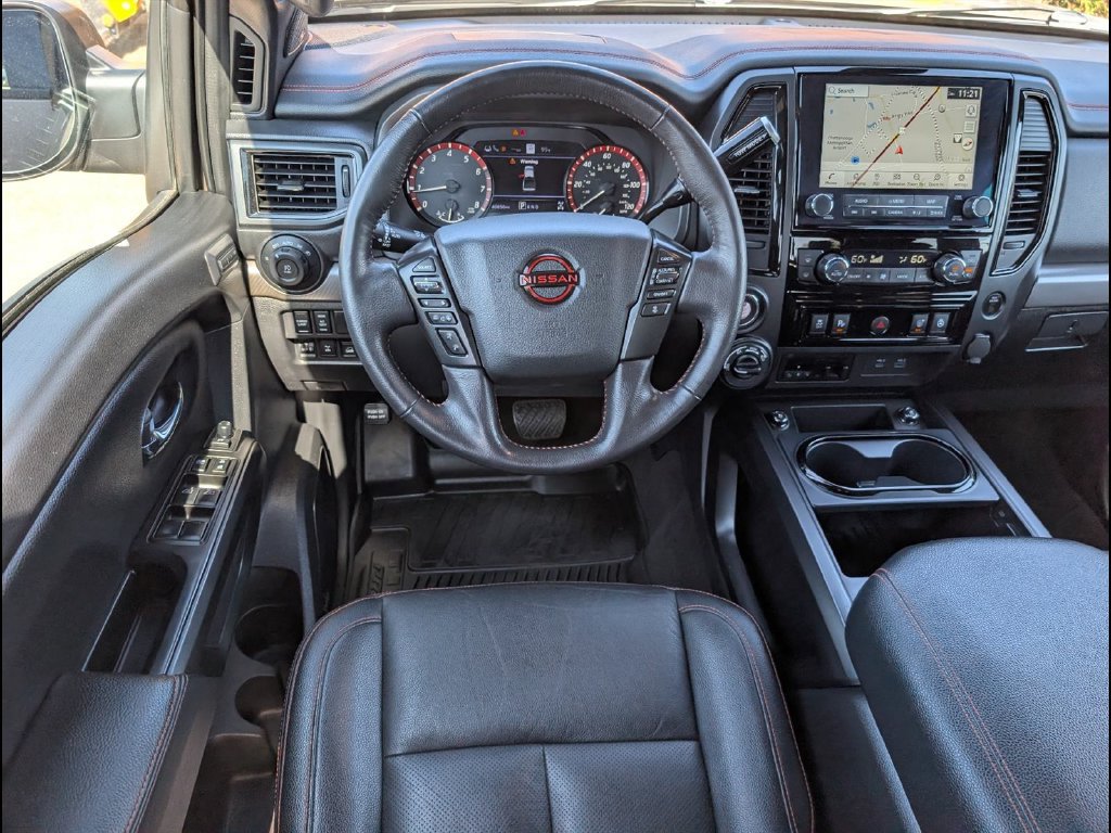 Used 2024 Nissan Titan PRO-4X w/ Pro-4x Convenience Package AWD/4WD image 11