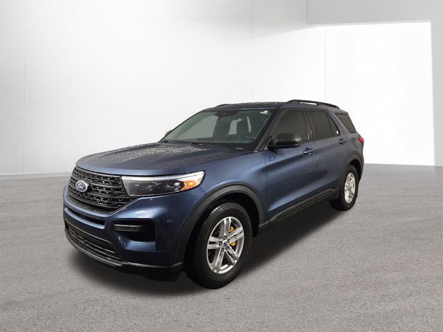 Used 2020 Ford Explorer XLT w/ Comfort Package image 2