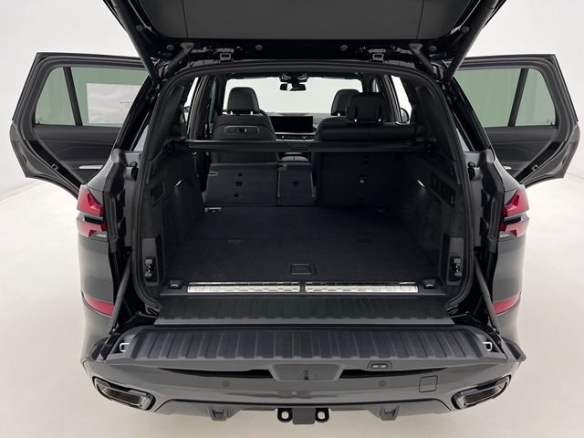 New 2026 BMW X5 xDrive50e w/ M Sport Package AWD/4WD image 7