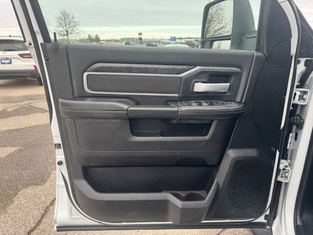Used 2024 RAM 3500 Big Horn AWD/4WD image 11