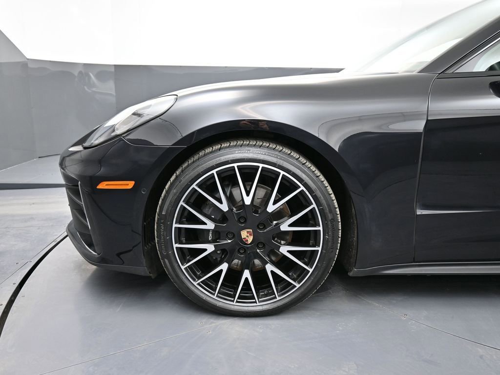 Certified 2025 Porsche Panamera 4 AWD/4WD image 12