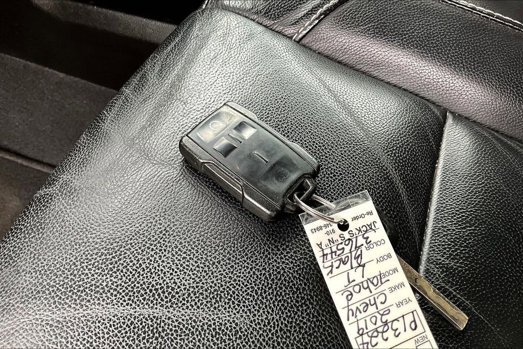 Used 2019 Chevrolet Tahoe LT image 38