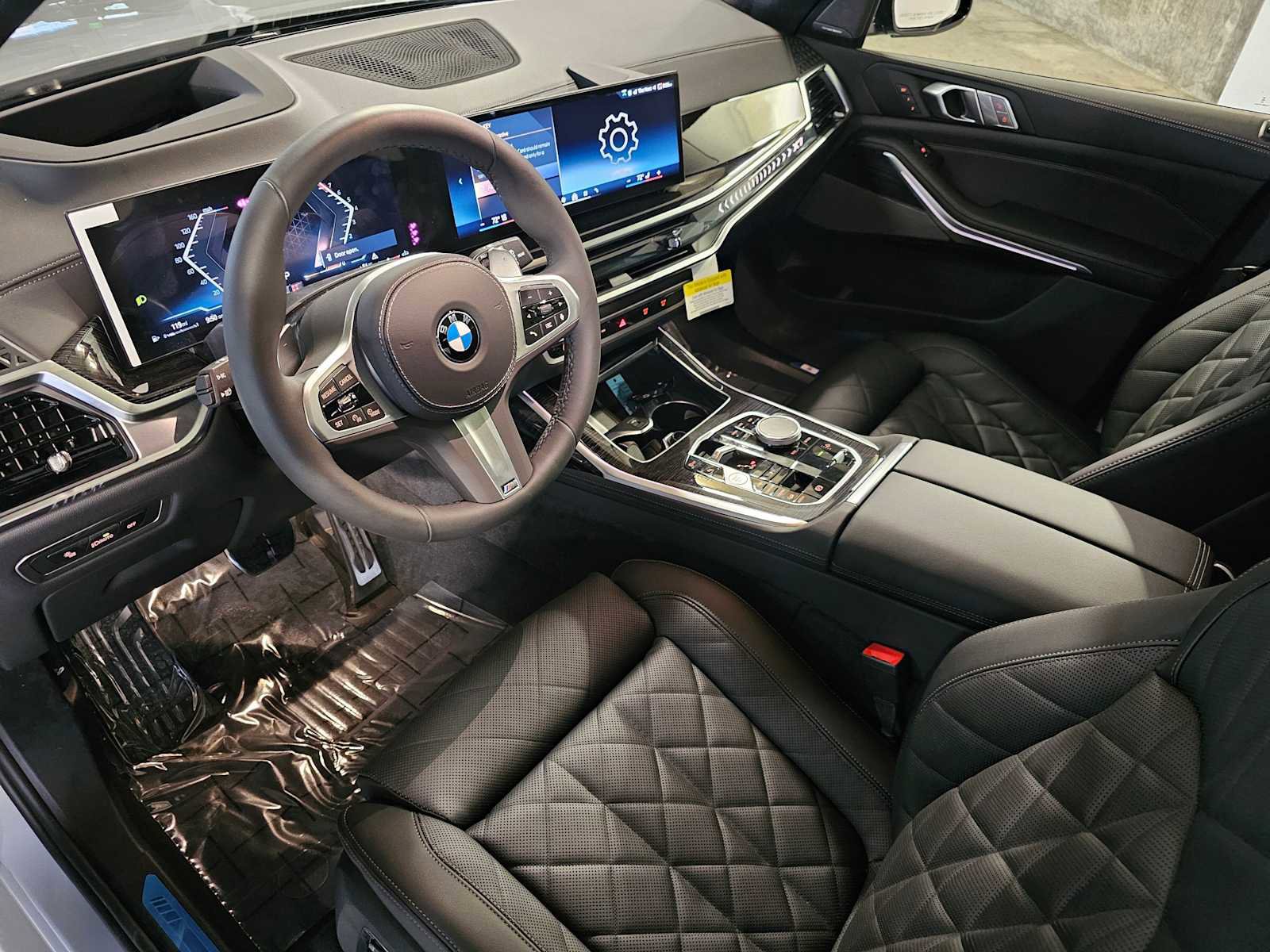 New 2026 BMW X7 xDrive40i w/ M Sport Package image 2