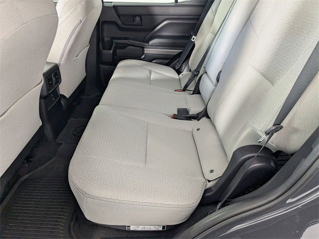 Used 2025 Toyota 4Runner SR5 image 25