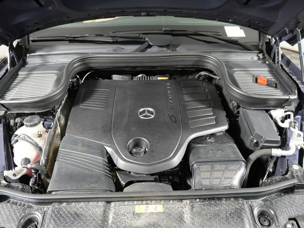Certified 2024 Mercedes-Benz GLS 450 4MATIC image 39