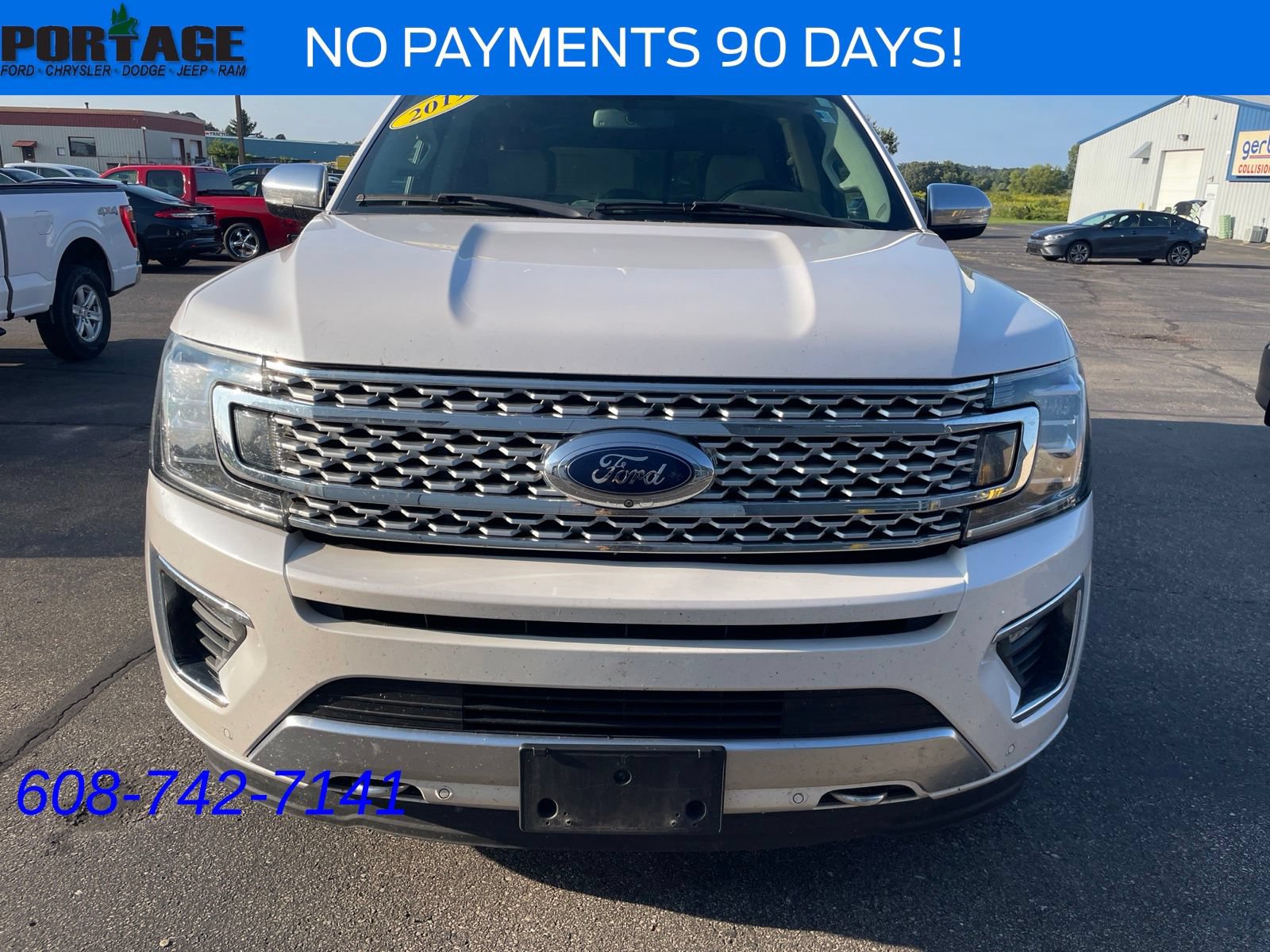 Used 2019 Ford Expedition Platinum AWD/4WD image 2