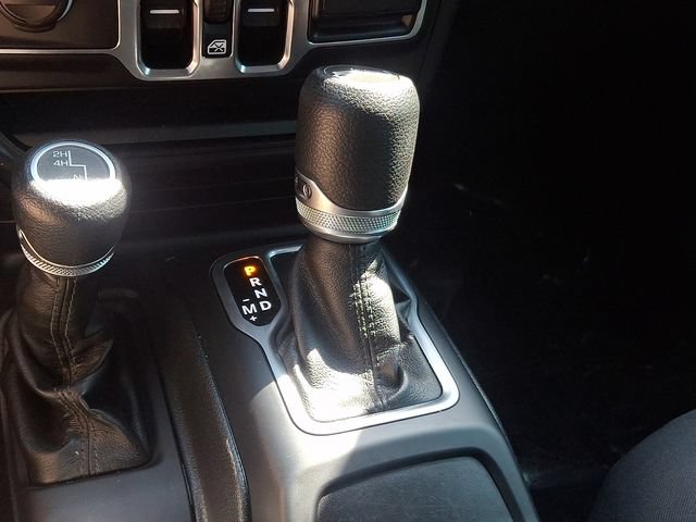 Used 2018 Jeep Wrangler Unlimited Sport S AWD/4WD image 22