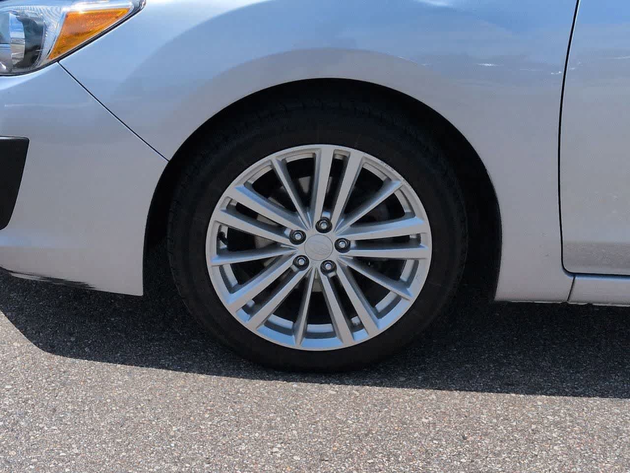 Used 2013 Subaru Impreza 2.0i Premium AWD/4WD image 13