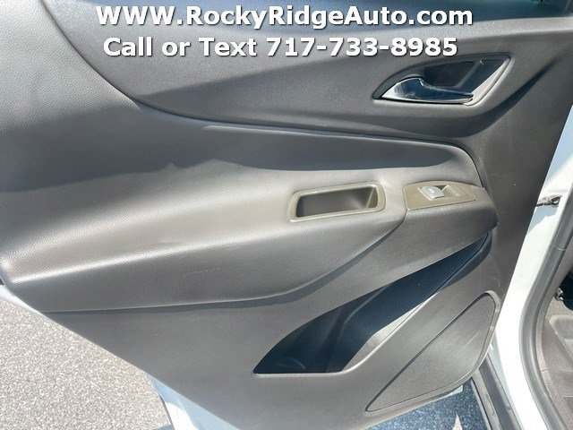 Used 2023 Chevrolet Equinox LT w/ LPO, Floor Liner Package image 32