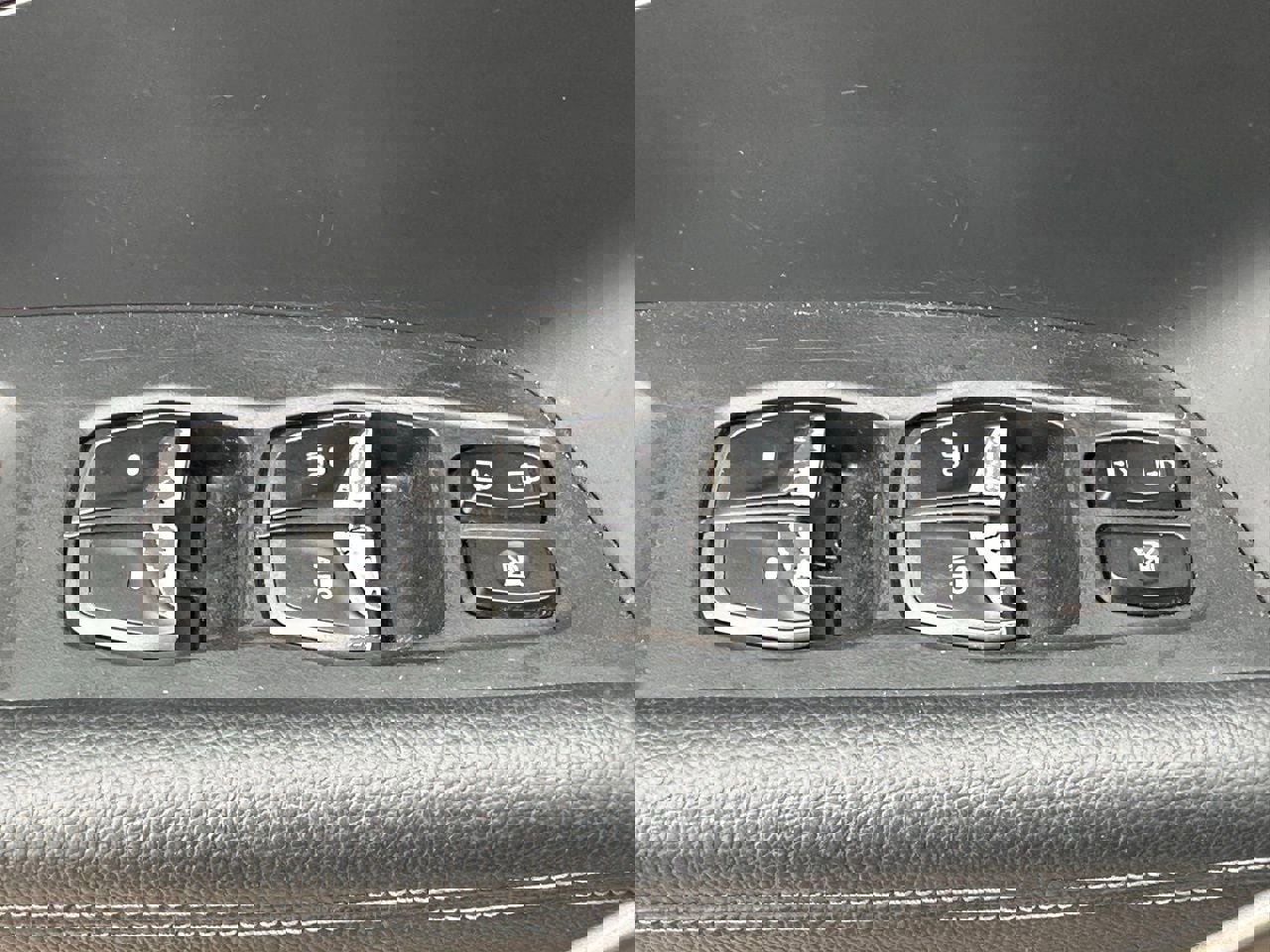 Used 2018 Hyundai Santa Fe Sport w/ 2.0T Ultimate Tech Package 05 image 26