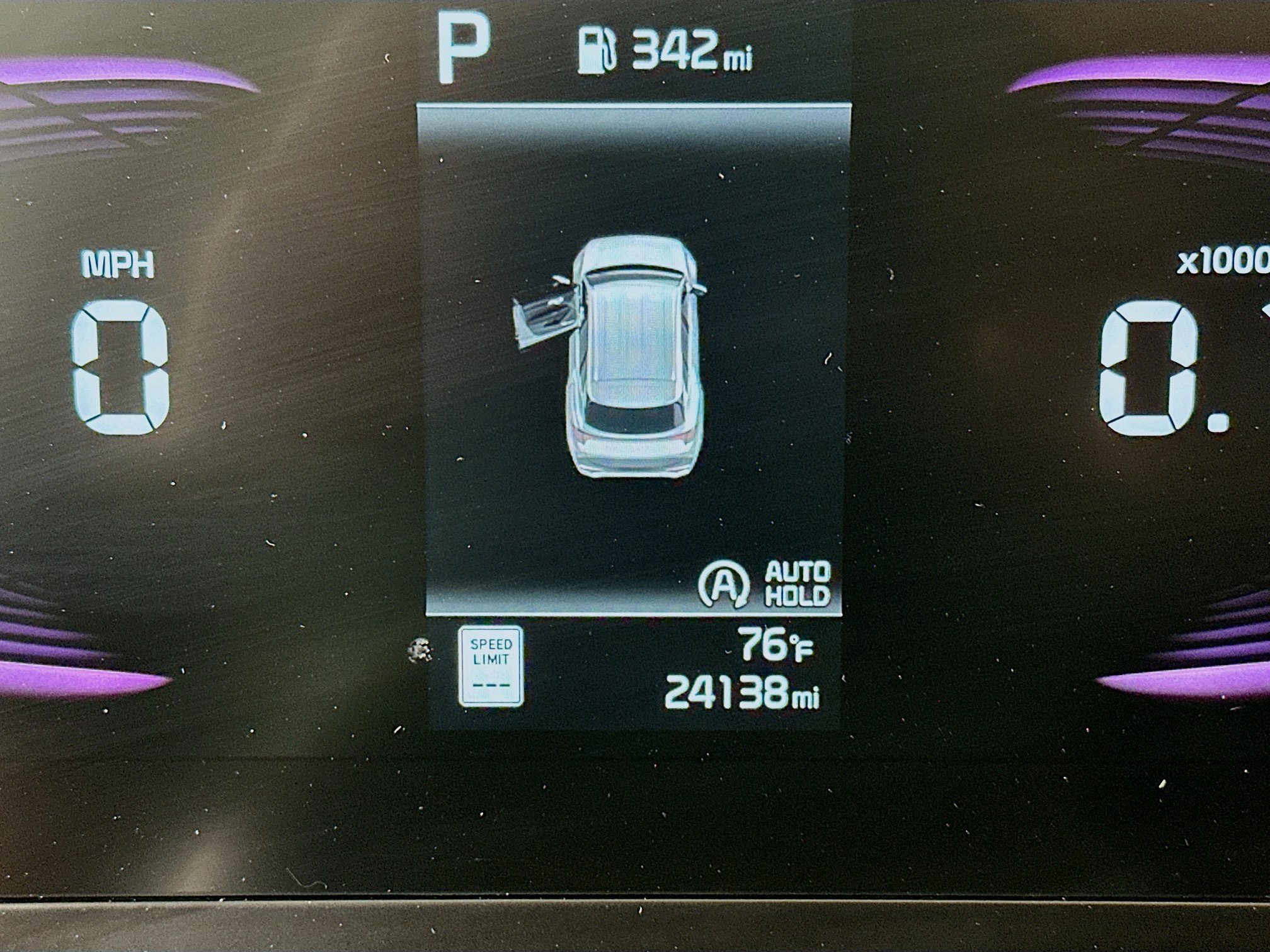 Used 2025 Kia Sportage LX image 18