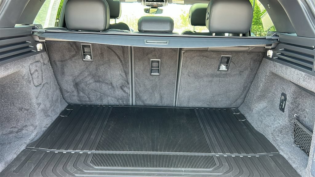 Certified 2025 Land Rover Range Rover Sport AWD/4WD image 27