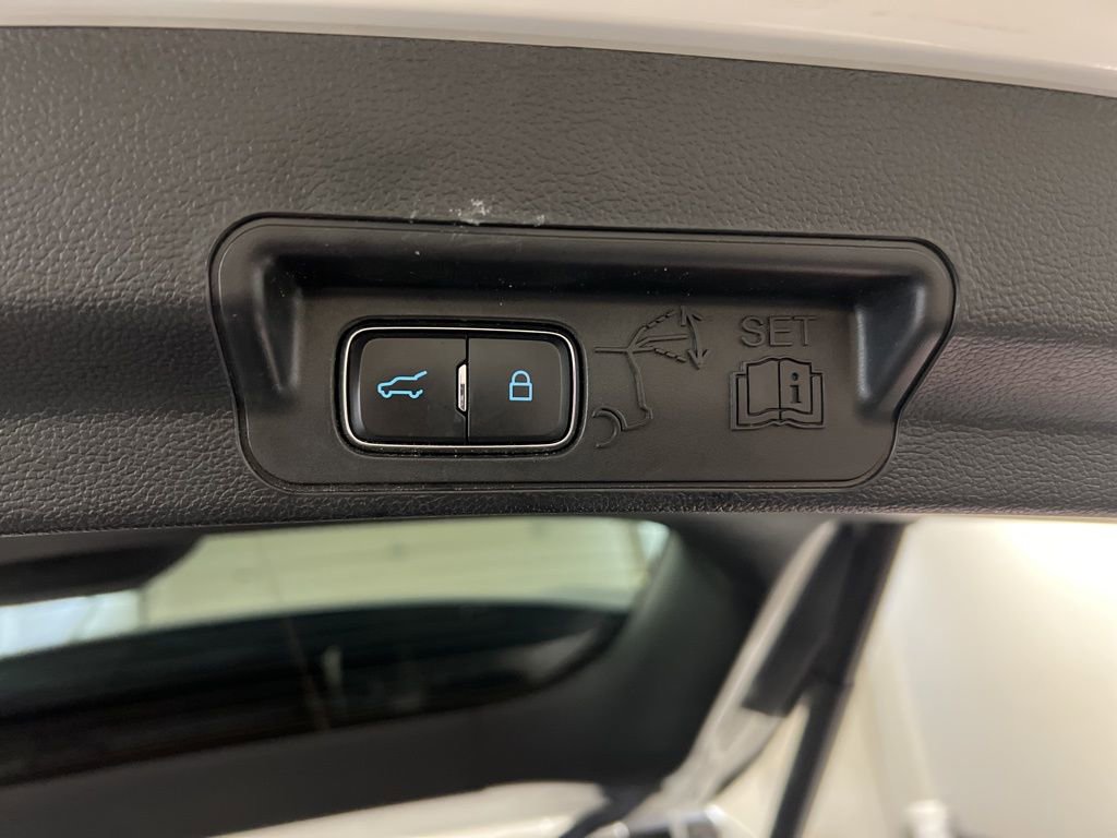 Certified 2023 Ford Explorer XLT w/ Equipment Group 202A image 37